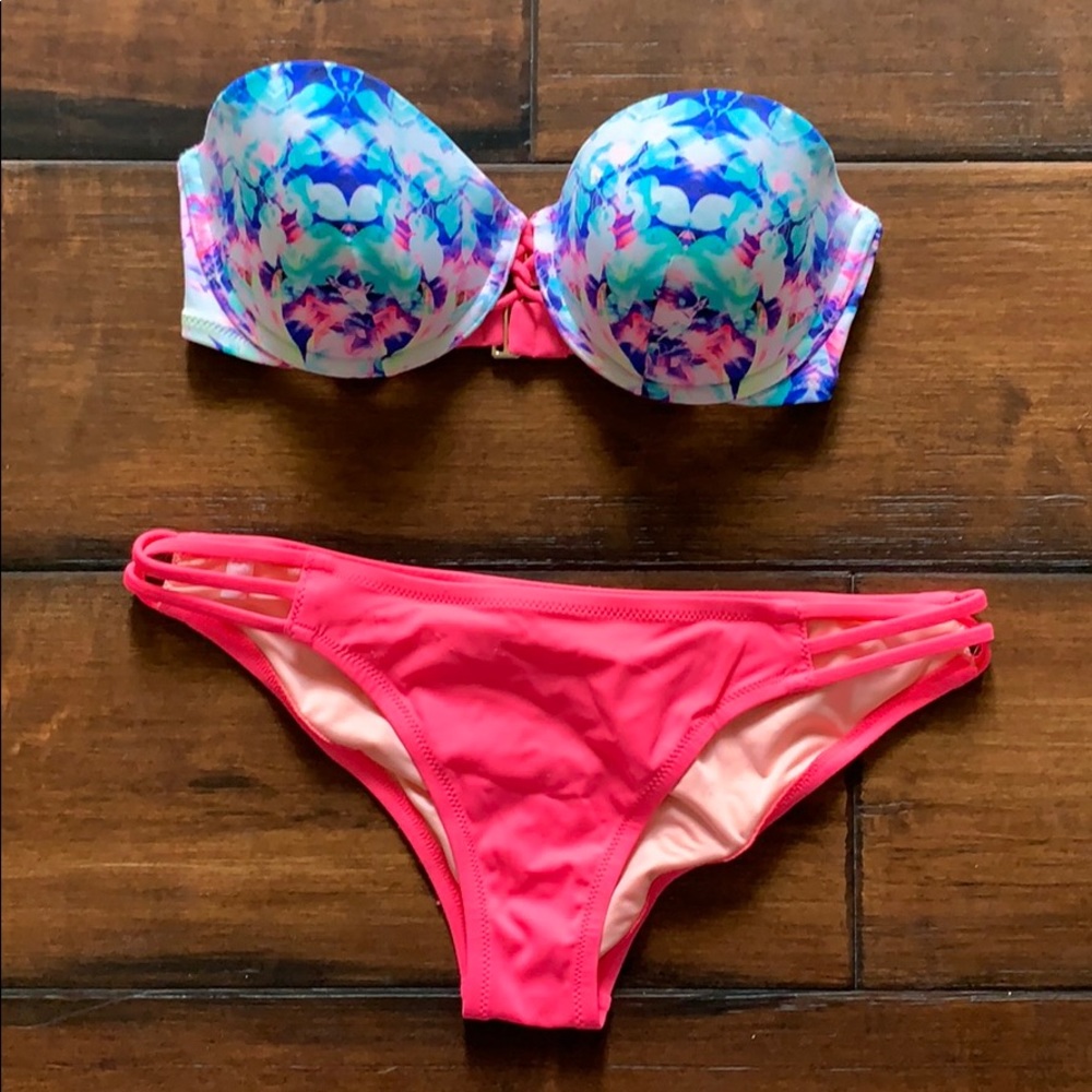 Victoria’s Secret Bikini